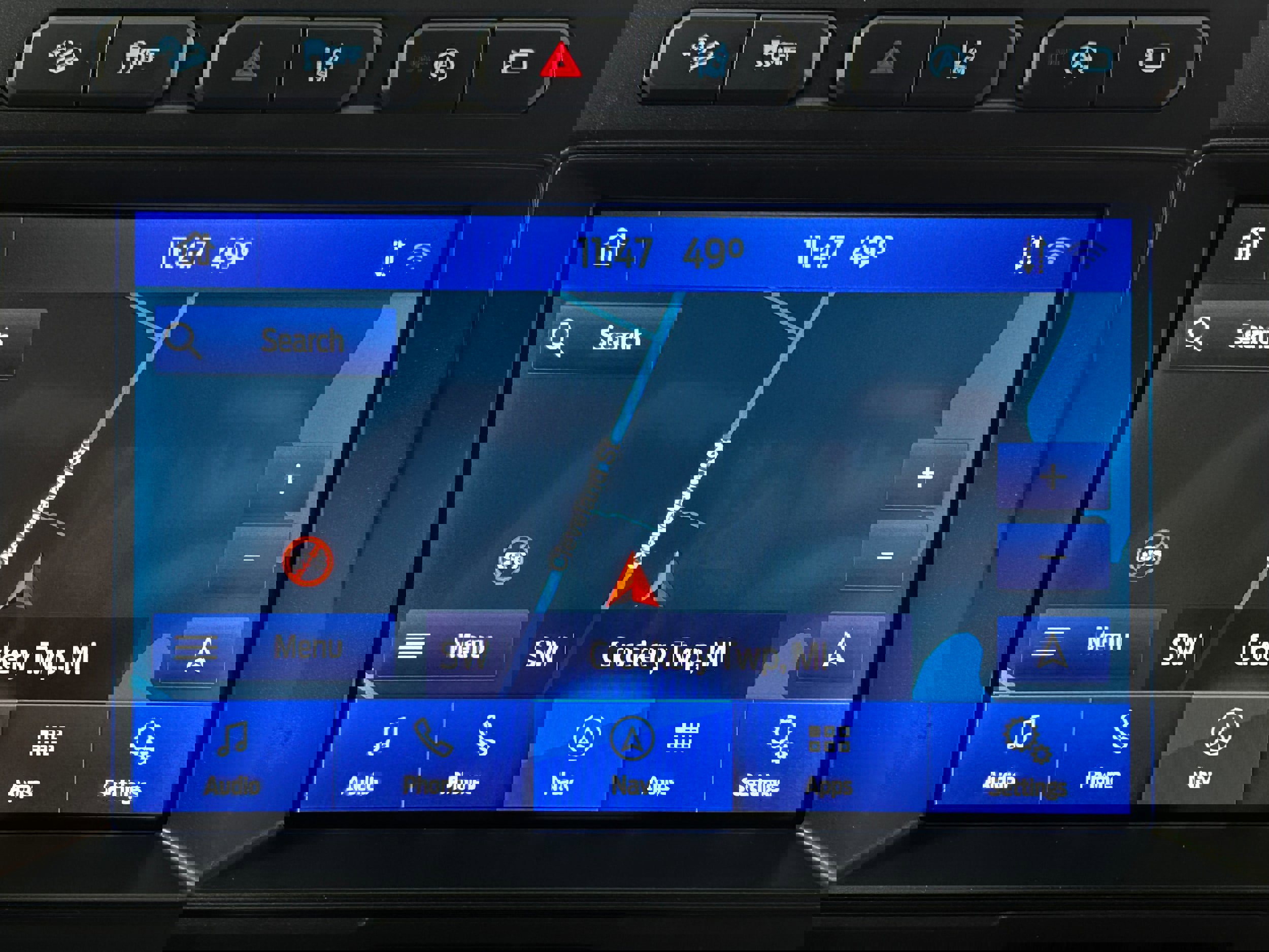 Used 2021 Ford Expedition Limited image 7