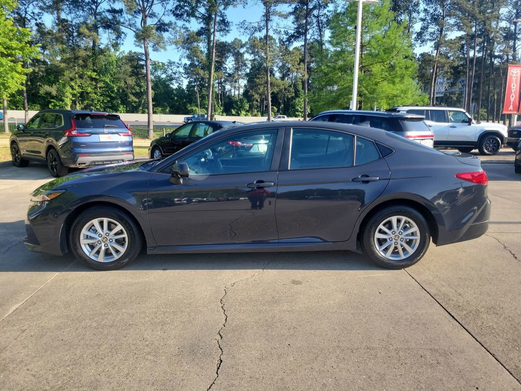 Used 2025 Toyota Camry LE FWD image 2