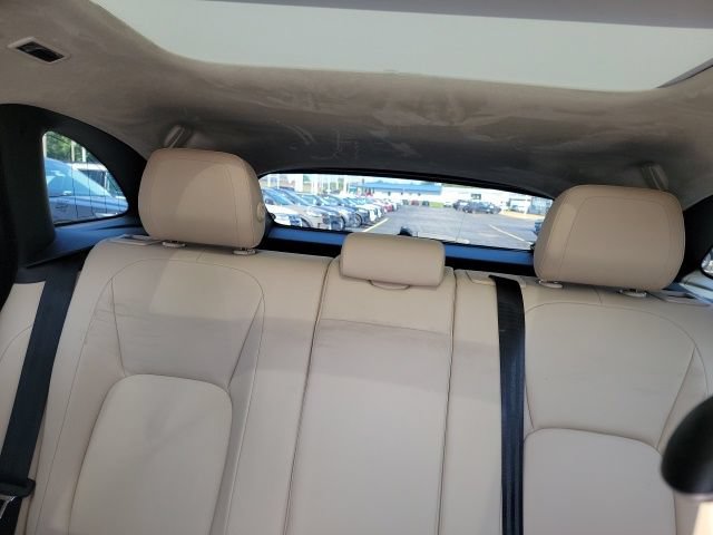 Used 2019 Jaguar F-PACE Premium AWD/4WD image 16