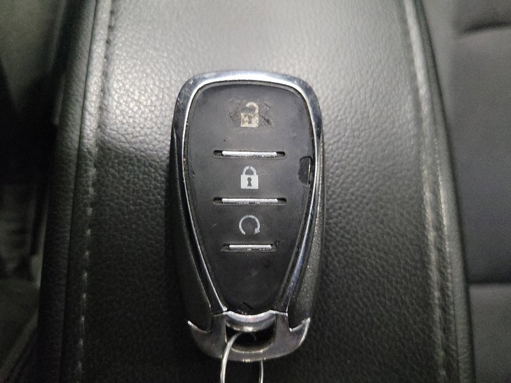 Used 2017 Chevrolet Cruze LT w/ Convenience Package FWD image 32