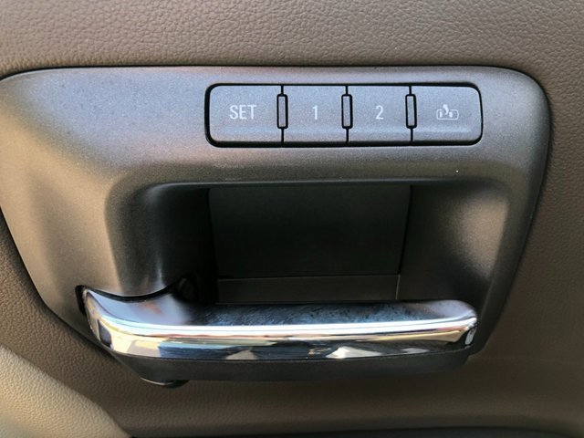 Used 2017 Chevrolet Silverado 1500 LTZ Z71 image 18