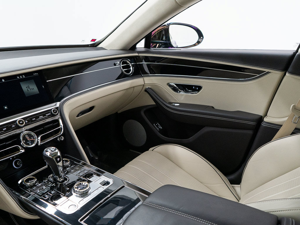 Certified 2021 Bentley Flying Spur W12 AWD/4WD image 30