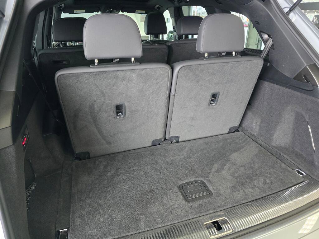 Used 2025 Audi Q7 3.0T Premium Plus image 15