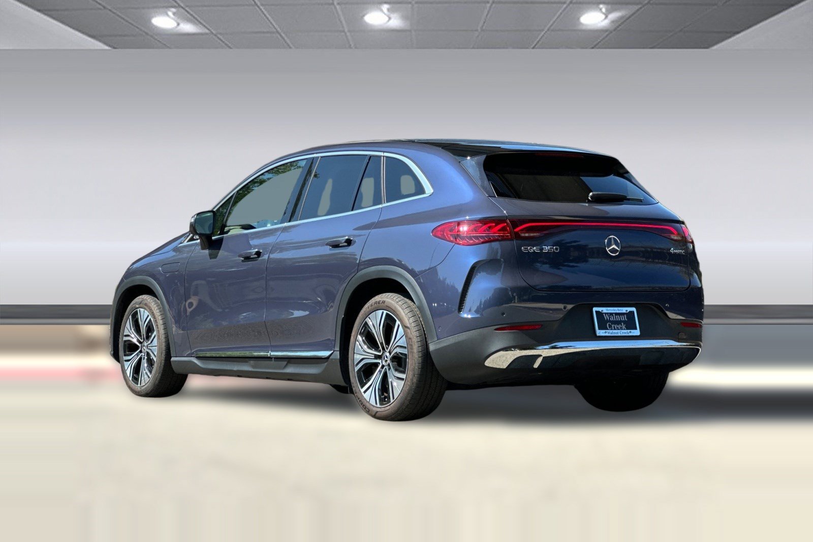 Used 2023 Mercedes-Benz EQE 350+ 4MATIC SUV image 3