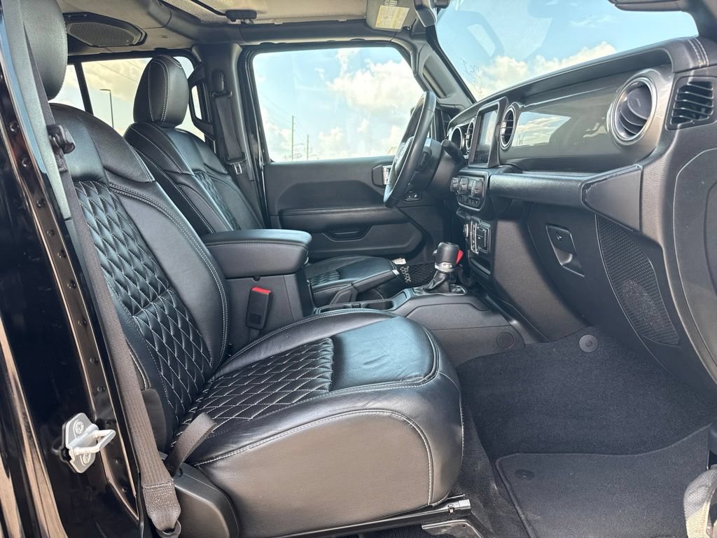 Used 2021 Jeep Wrangler Unlimited Sahara AWD/4WD image 10