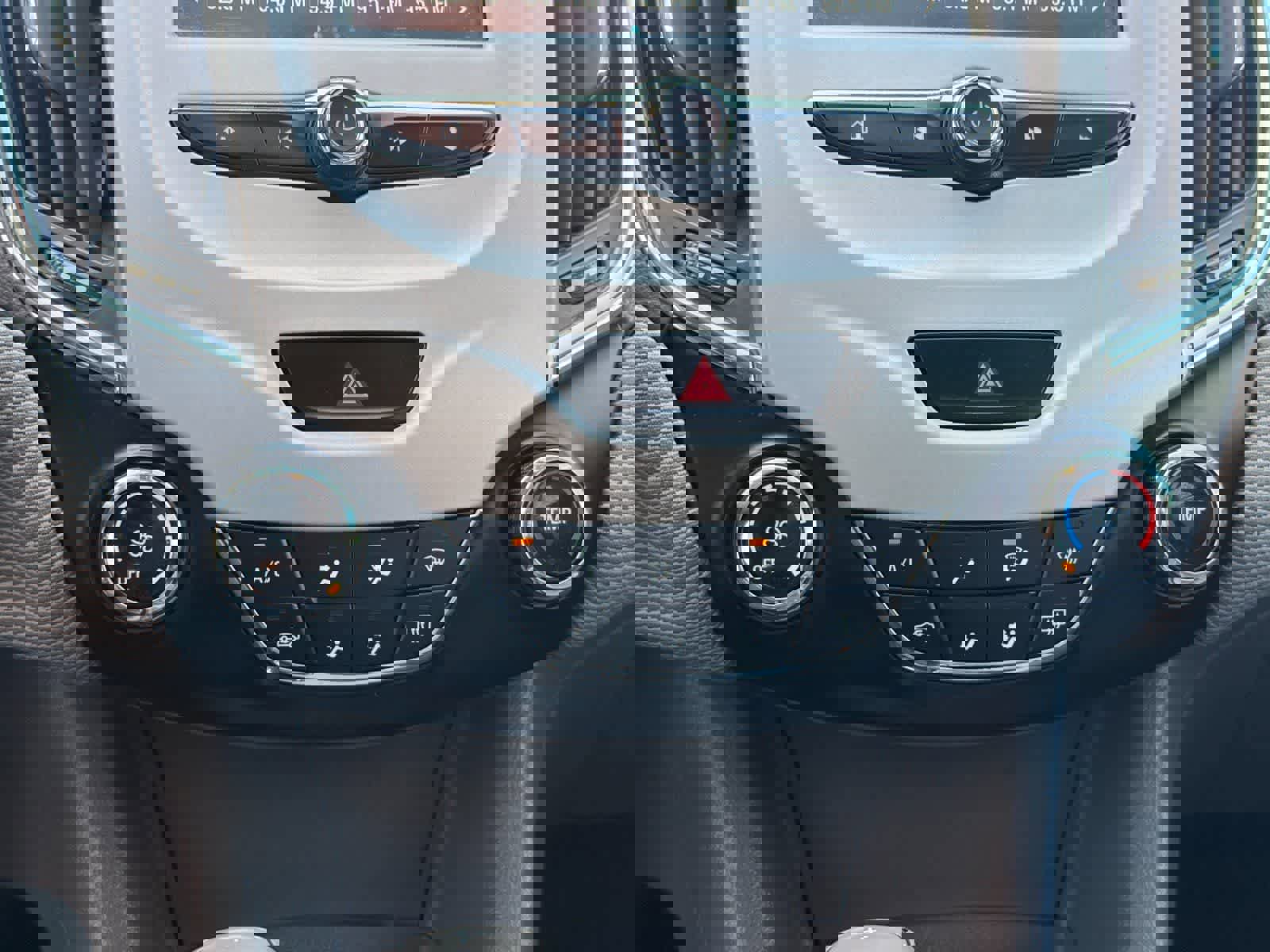 Used 2018 Chevrolet Cruze LS FWD image 19