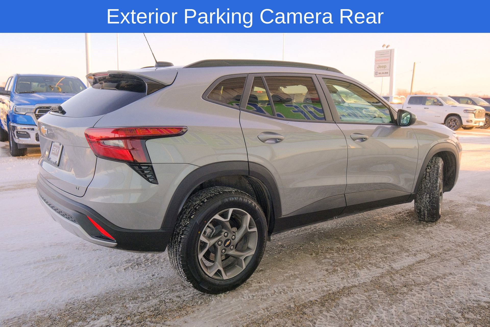 Used 2025 Chevrolet Trax LT image 9