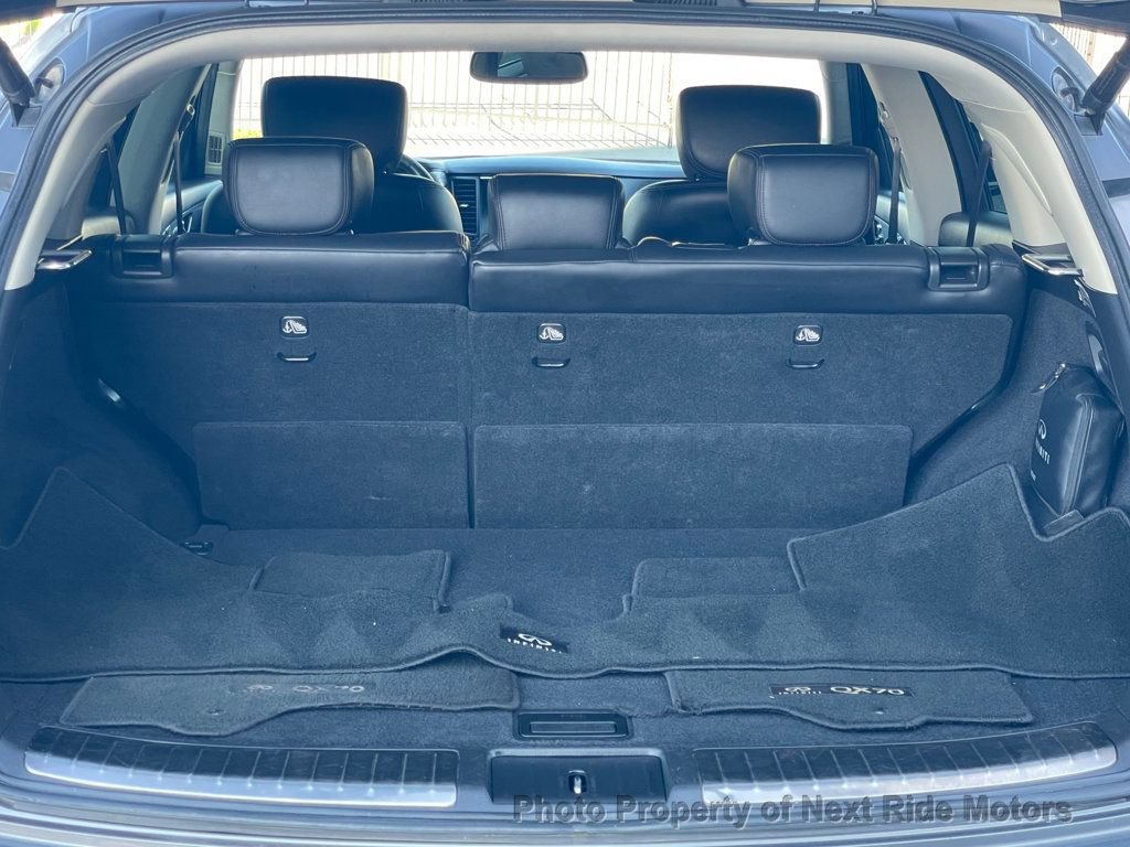 Used 2015 INFINITI QX70 AWD w/ Premium Package image 24