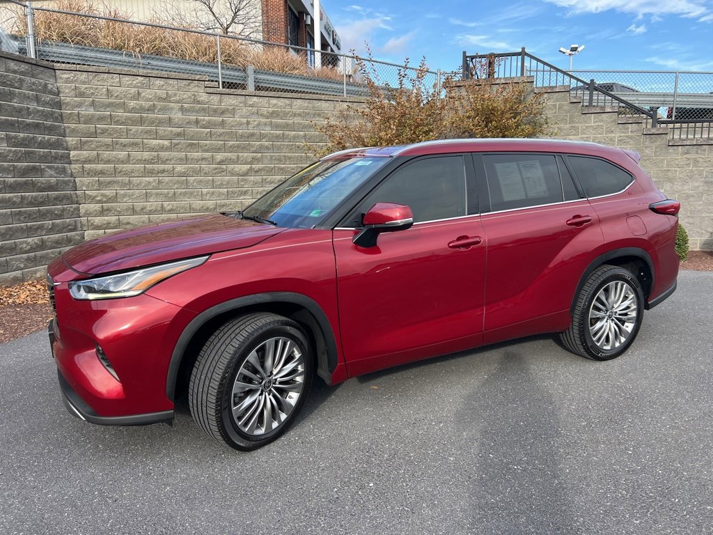 Used 2022 Toyota Highlander Platinum image 30