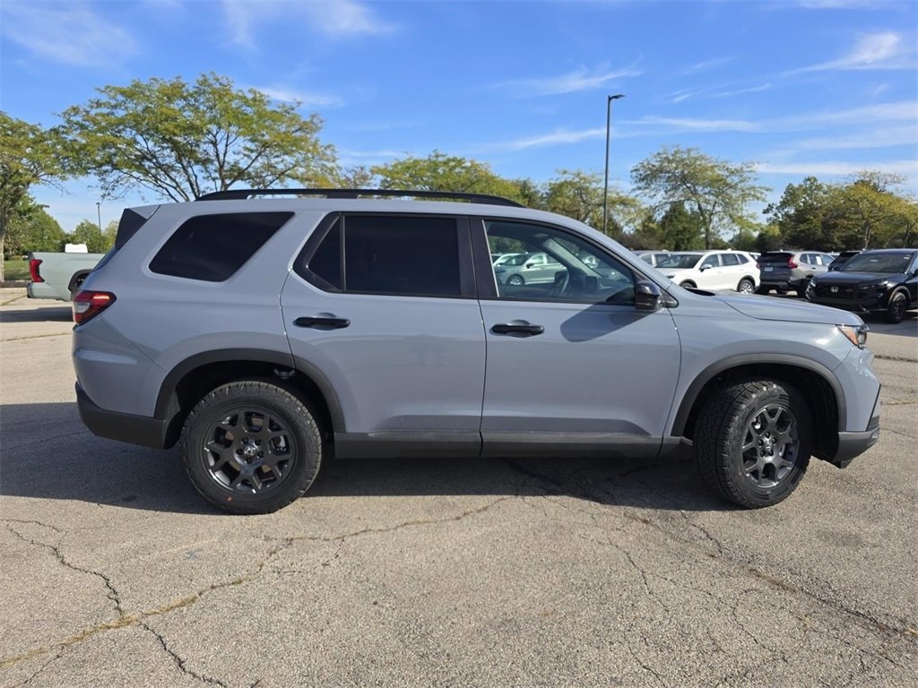 New 2025 Honda Pilot TrailSport image 22