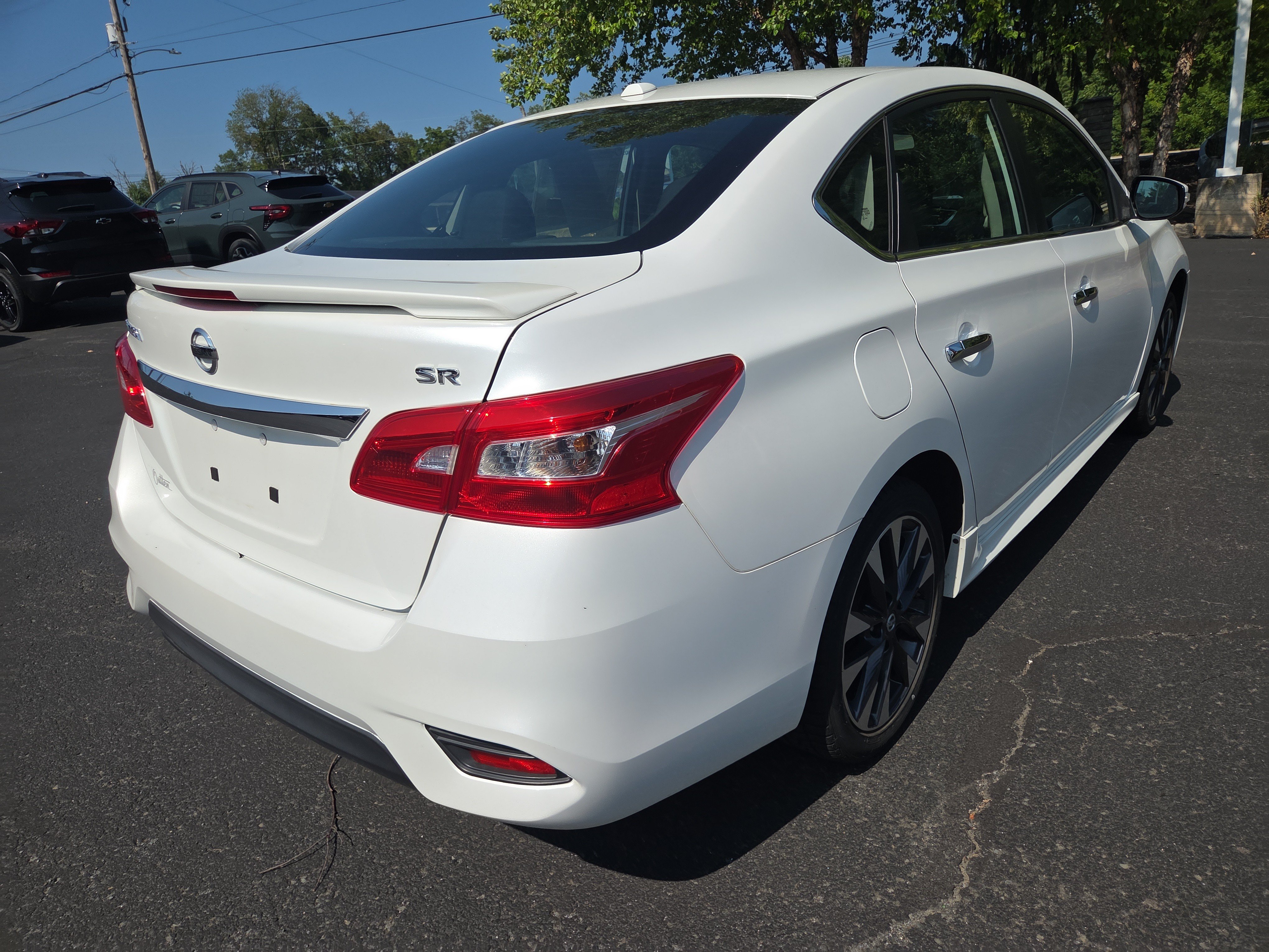 Used 2016 Nissan Sentra SR FWD image 3