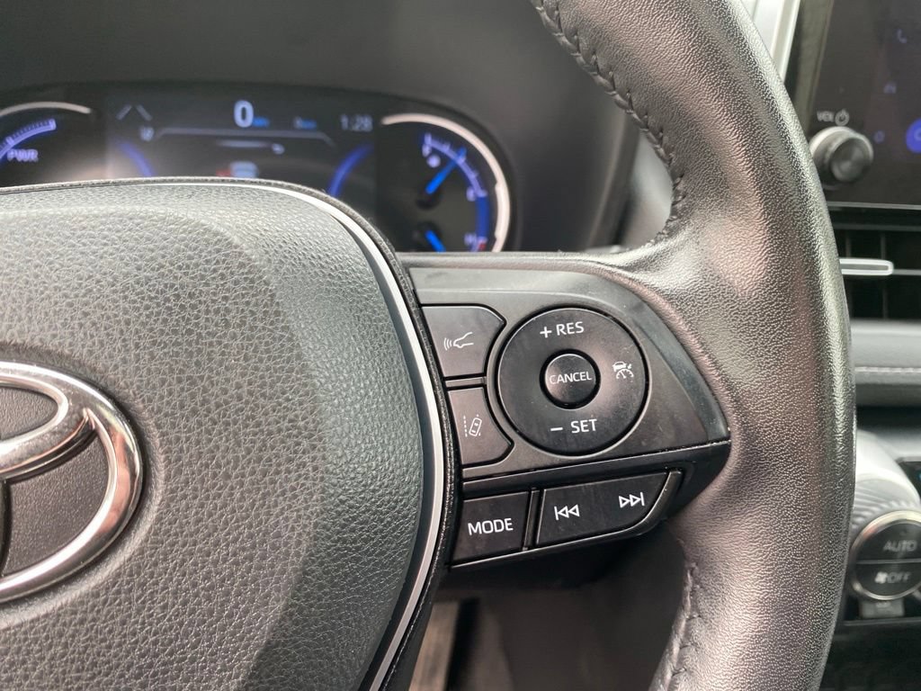 Used 2023 Toyota RAV4 XLE Premium AWD/4WD image 25