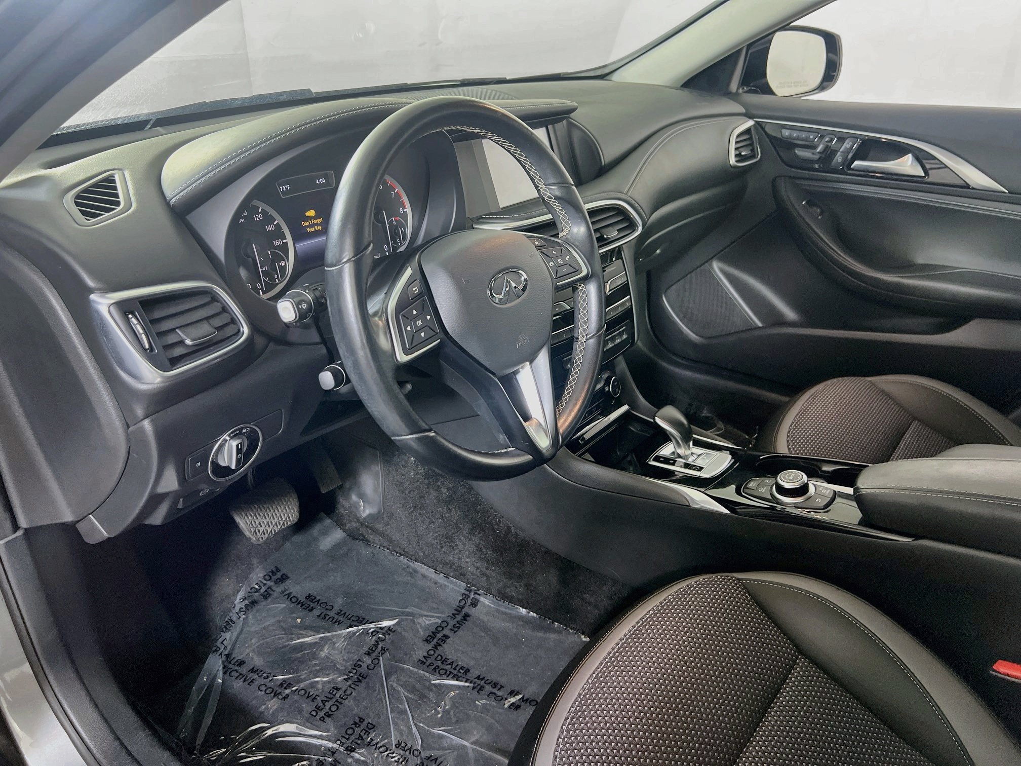 Used 2019 INFINITI QX30 AWD w/ Navigation Package image 9