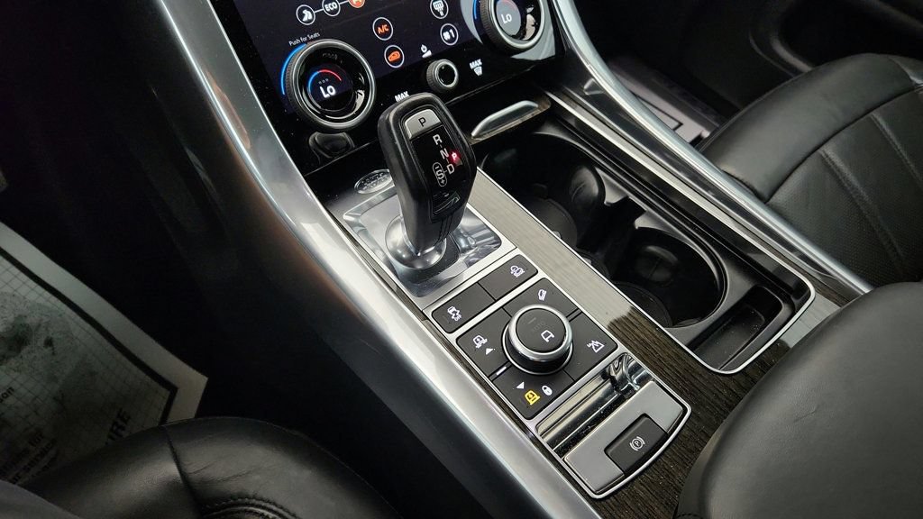 Used 2019 Land Rover Range Rover Sport Supercharged AWD/4WD image 17
