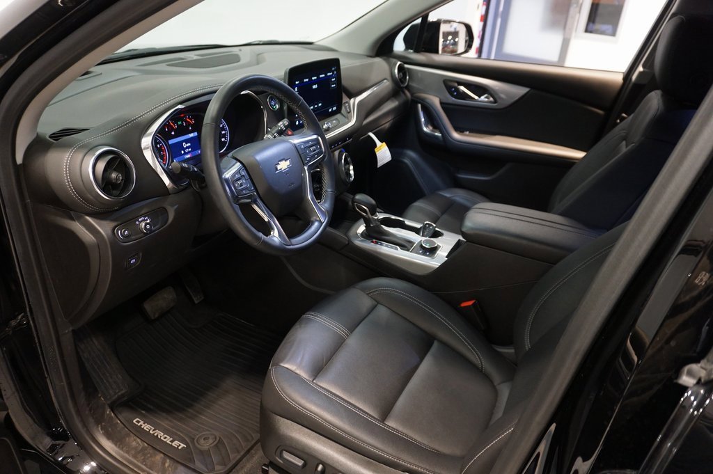 Certified 2024 Chevrolet Blazer LT w/ Midnight/Sport Edition image 8