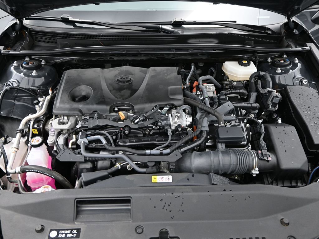 Used 2025 Toyota Camry SE w/ Convenience Package image 21