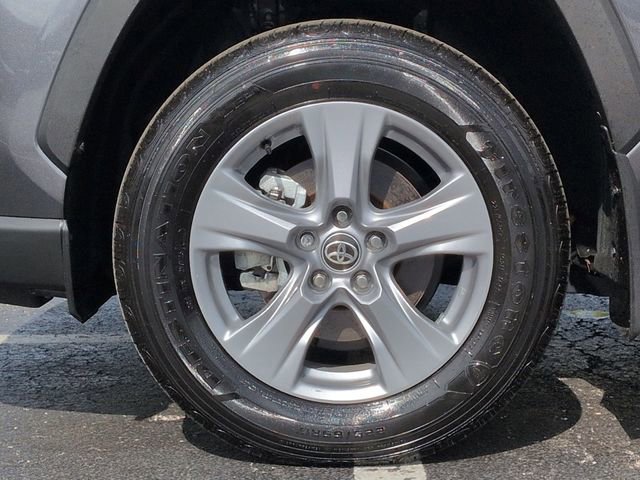 Certified 2025 Toyota RAV4 LE AWD/4WD image 11