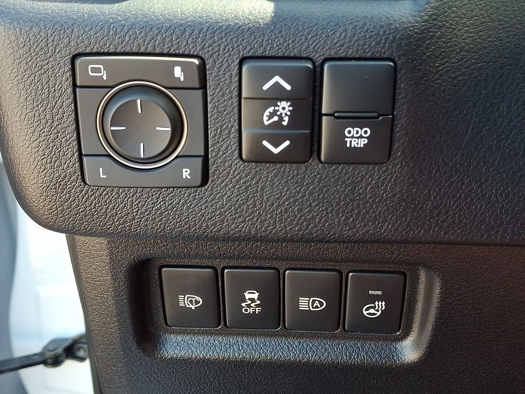Certified 2023 Lexus GX 460 Premium w/ Premium Package AWD/4WD image 25