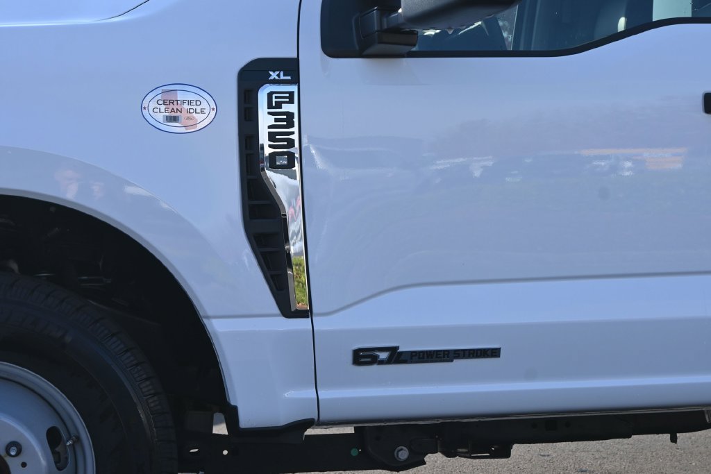 New 2024 Ford F350 XL w/ XL Chrome Package RWD image 13