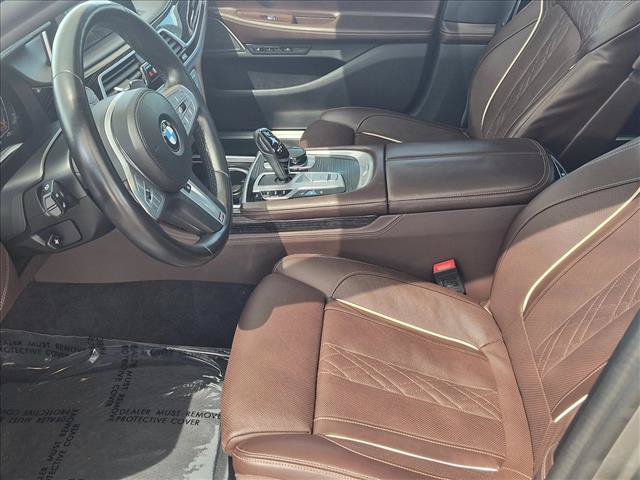 Used 2022 BMW 750i xDrive w/ Executive Package AWD/4WD image 16