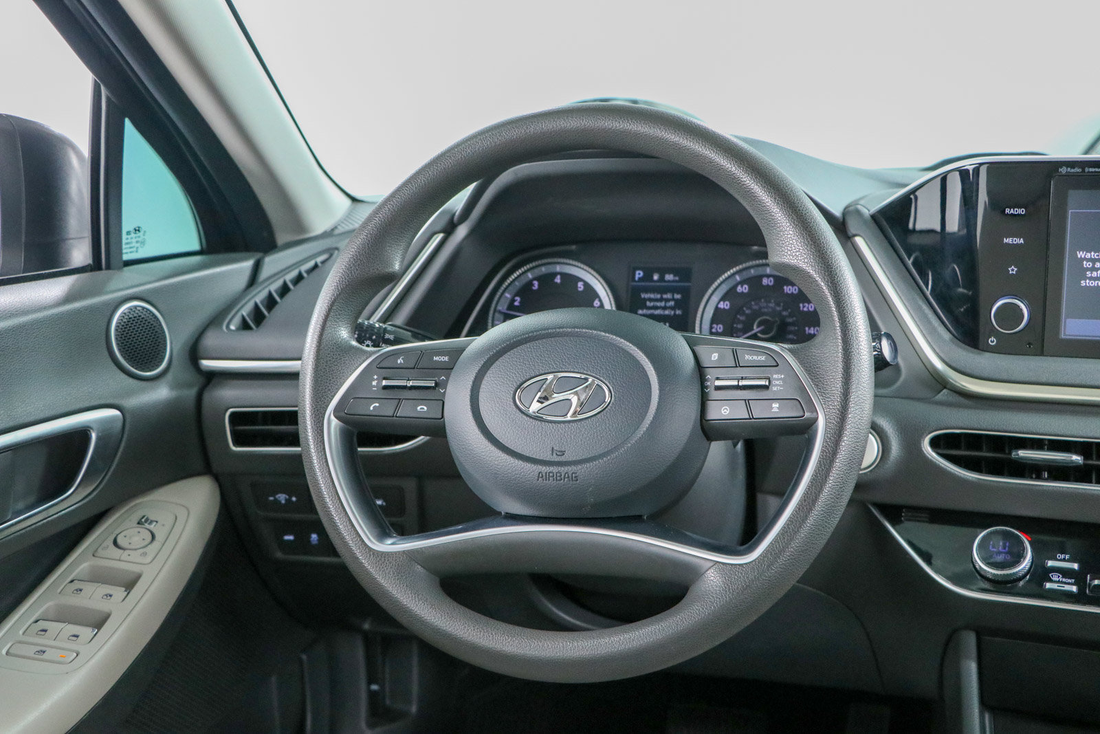 Used 2022 Hyundai Sonata SEL w/ Cargo Package FWD image 12