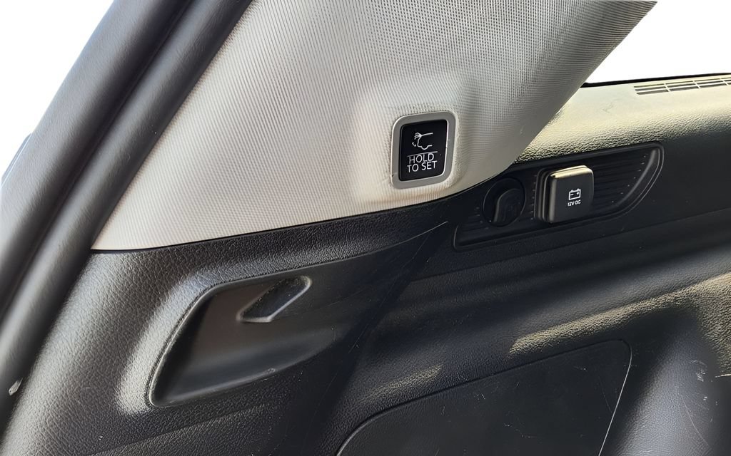 Used 2023 Jeep Grand Cherokee 4WD 4xe image 29