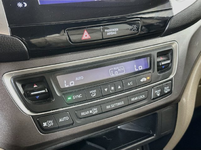 Certified 2017 Honda Pilot EX image 24