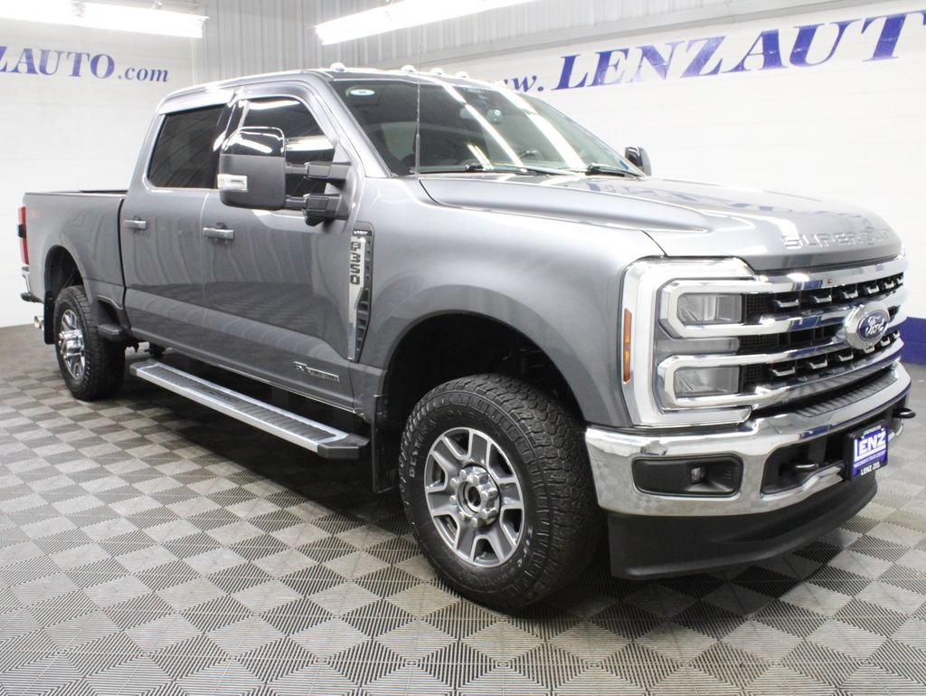 Used 2024 Ford F350 Lariat AWD/4WD image 3