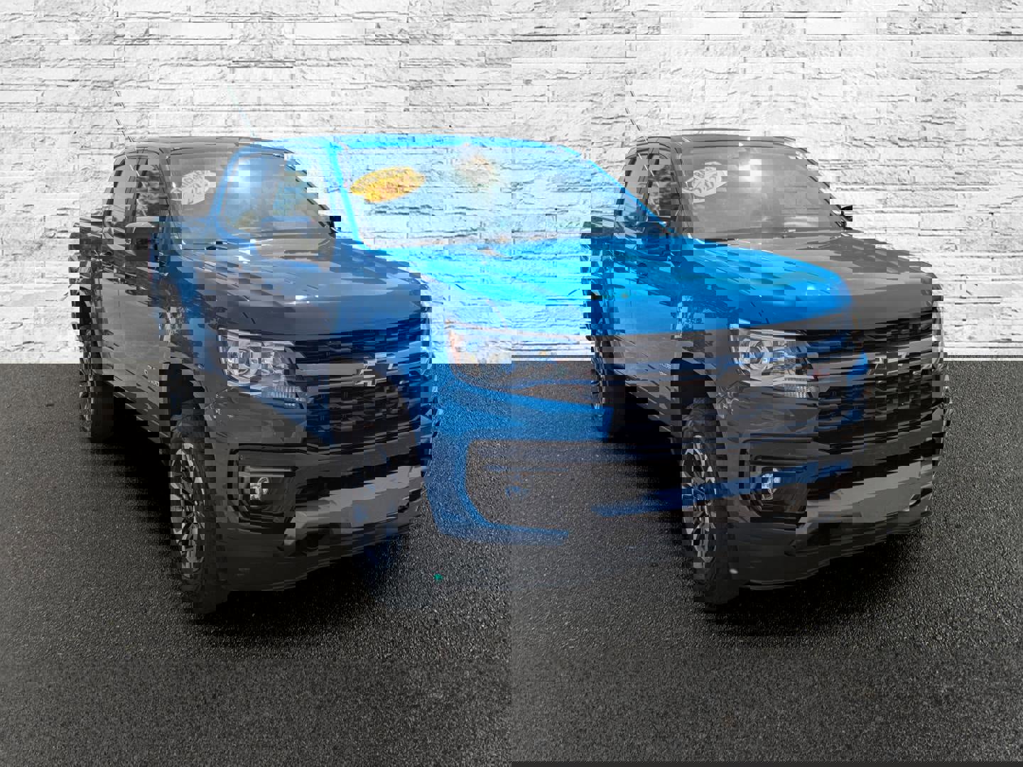 Used 2022 Chevrolet Colorado Z71 w/ Safety Package image 4