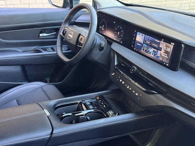 Used 2025 Nissan Murano SV AWD/4WD image 24