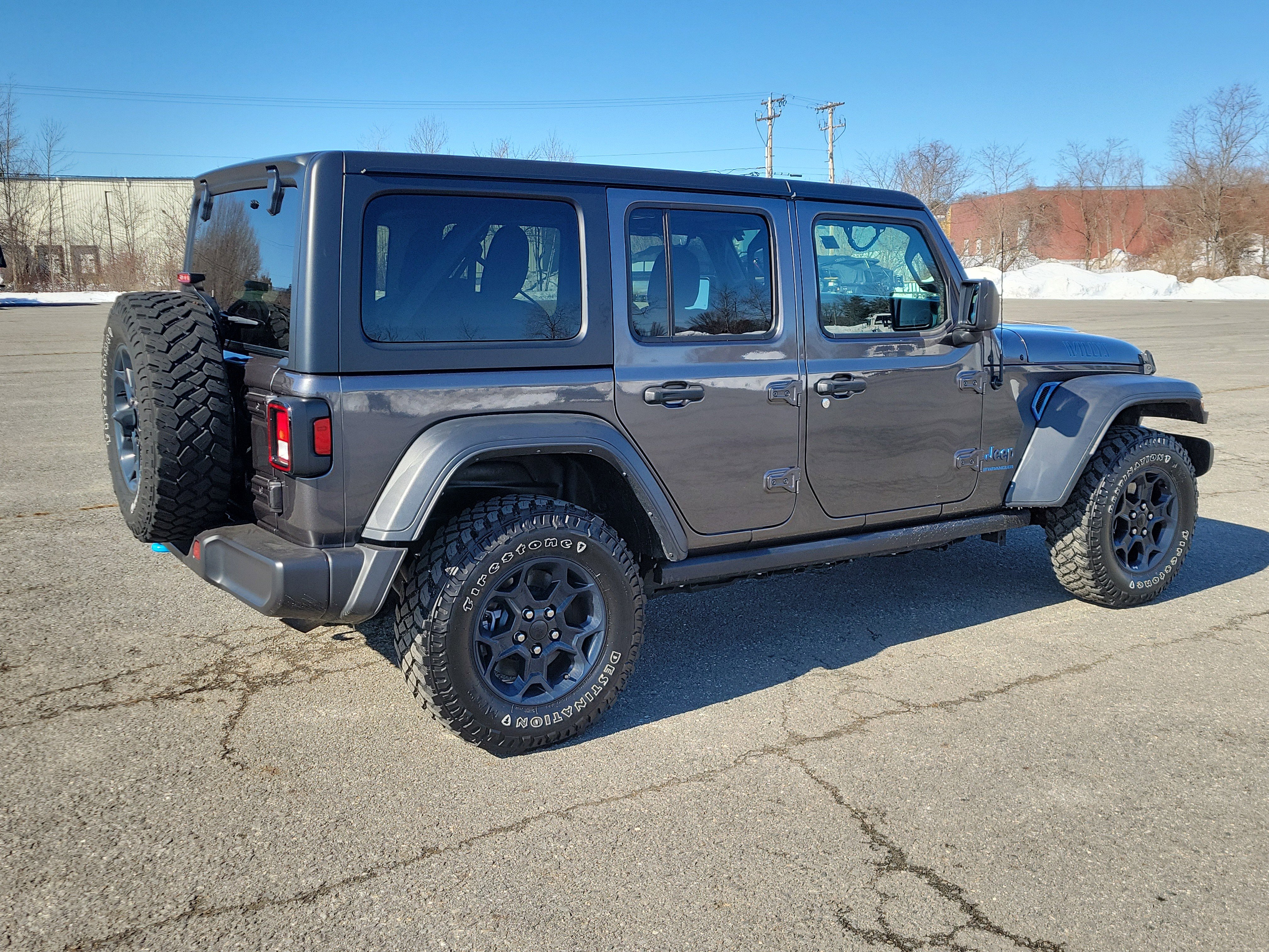 Used 2023 Jeep Wrangler Unlimited w/ Cold Weather Group image 5