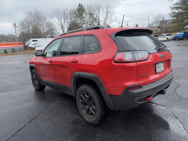 Used 2019 Jeep Cherokee Trailhawk image 6