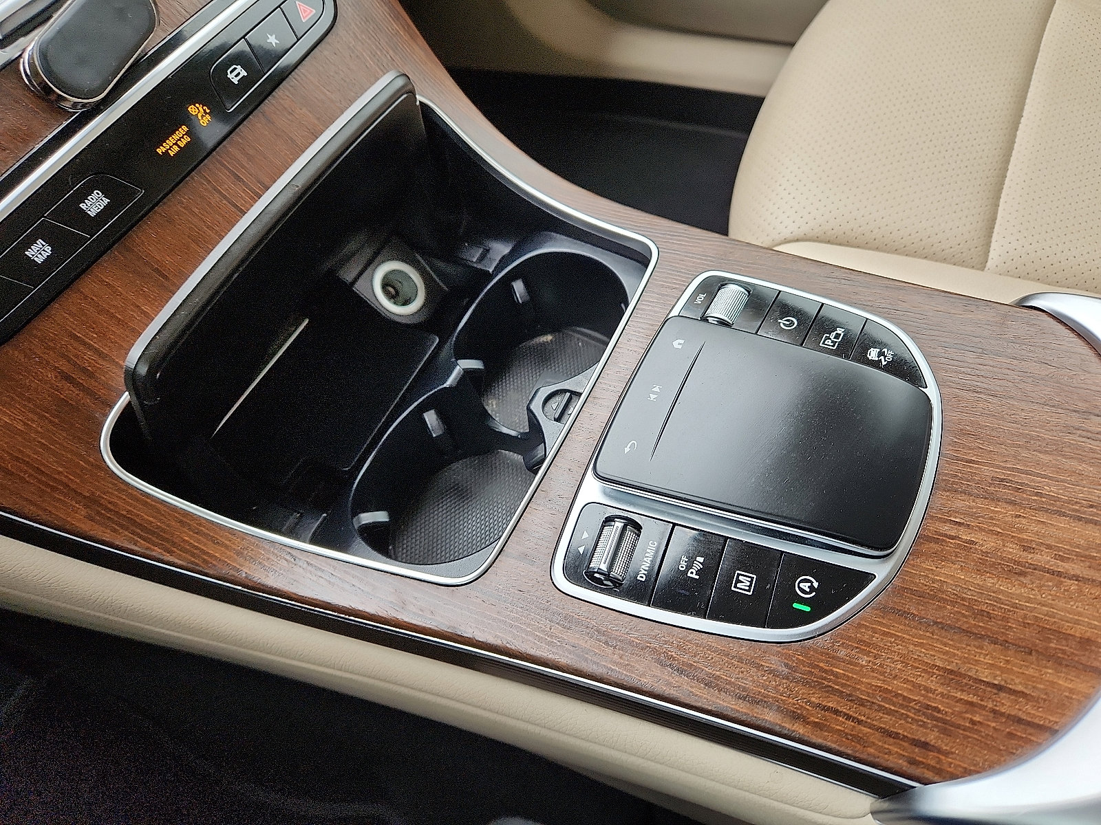 Used 2021 Mercedes-Benz GLC 300 4MATIC image 20