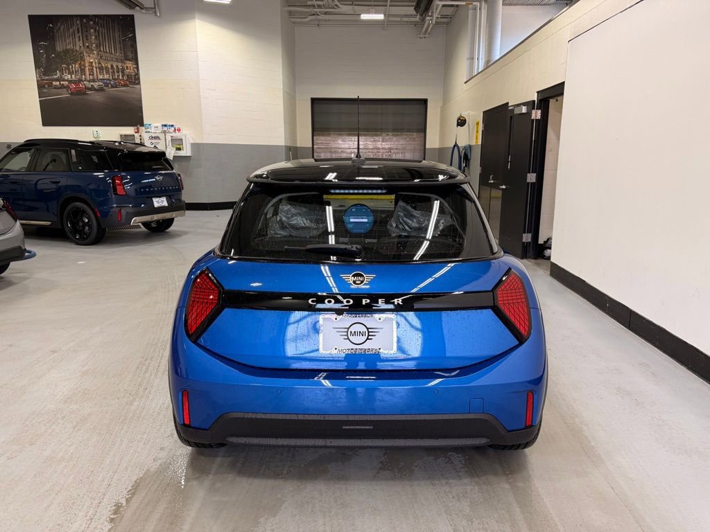 New 2026 MINI Cooper 2-Door Hardtop FWD image 4