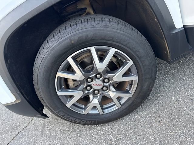 Certified 2023 GMC Acadia SLT image 27
