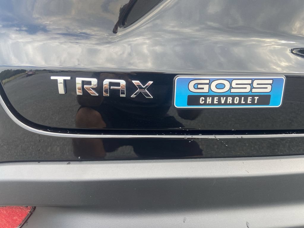 Certified 2024 Chevrolet Trax LT FWD image 30