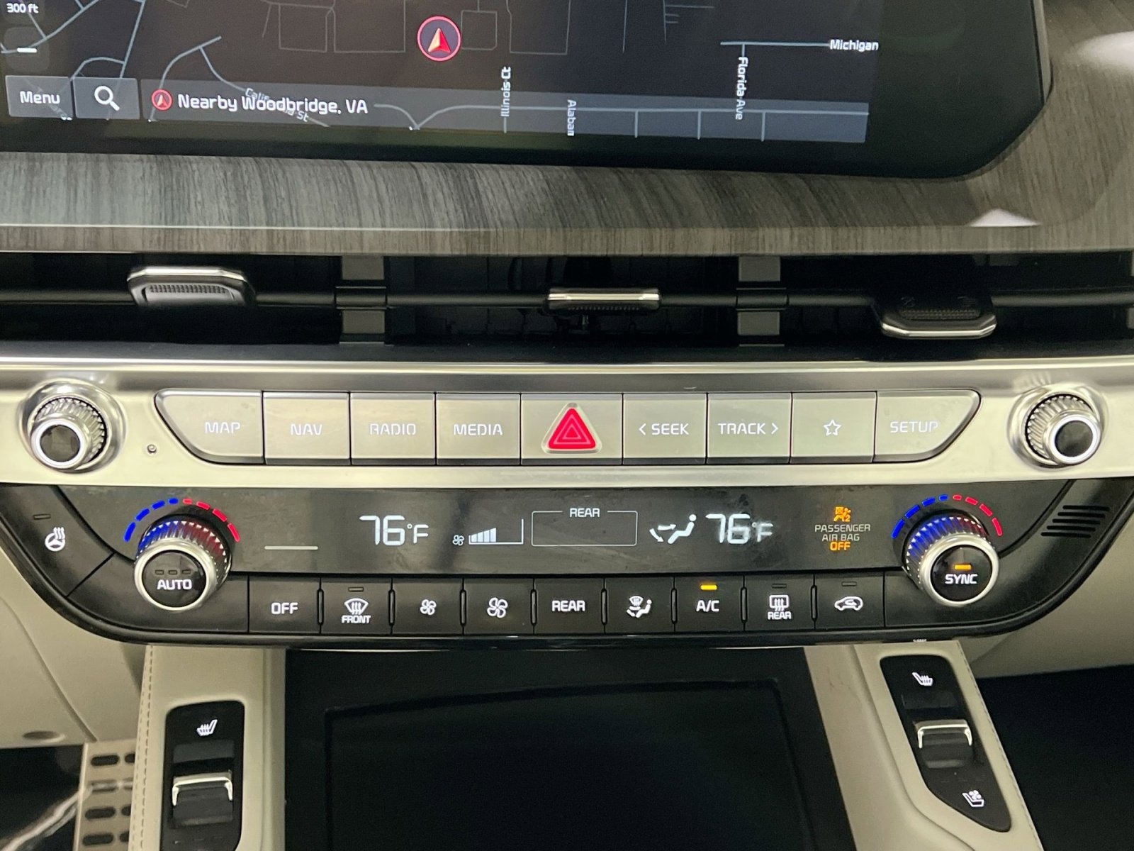 Used 2023 Kia Telluride SX image 20