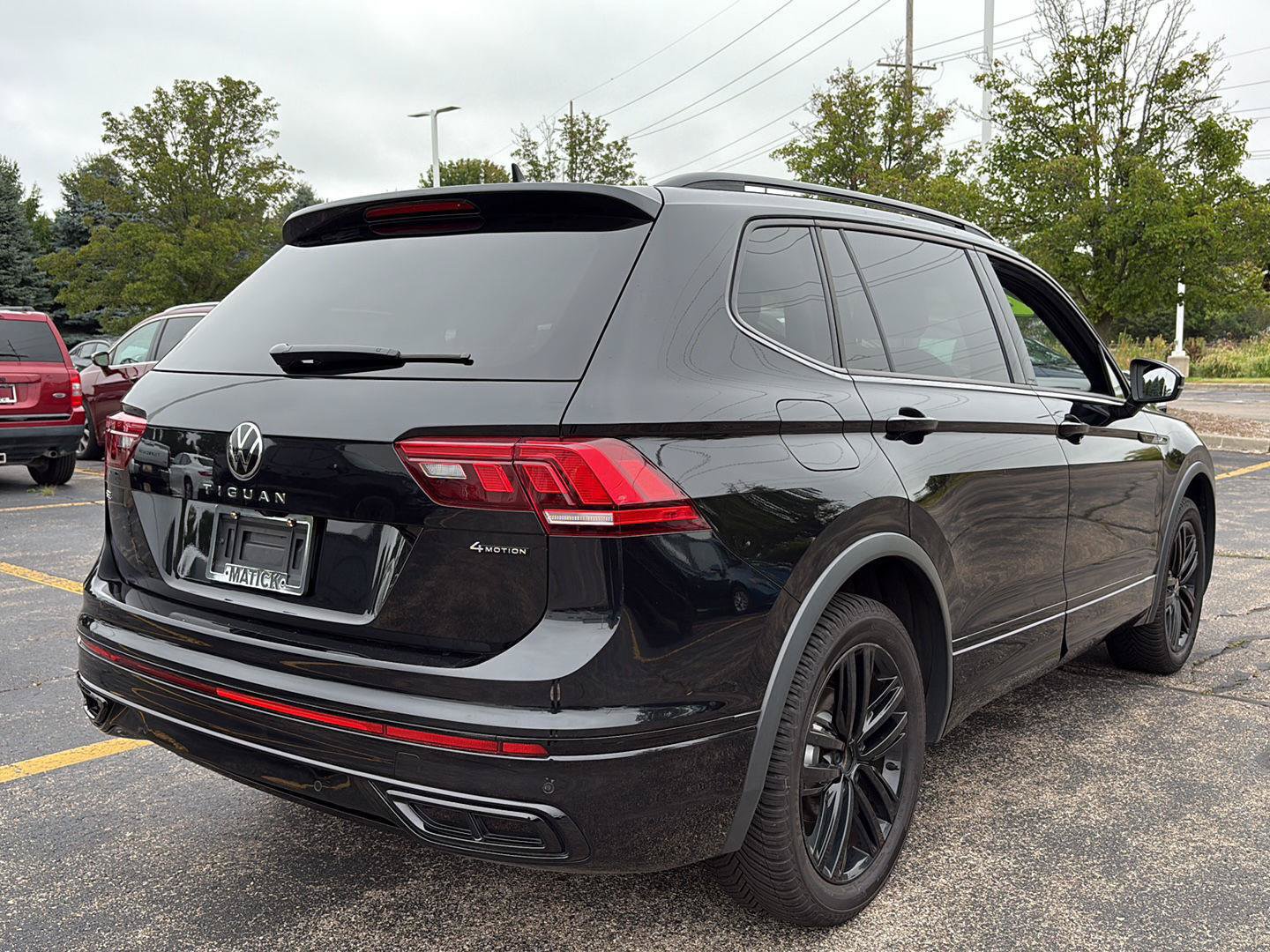 Used 2022 Volkswagen Tiguan SE R-Line AWD/4WD image 24