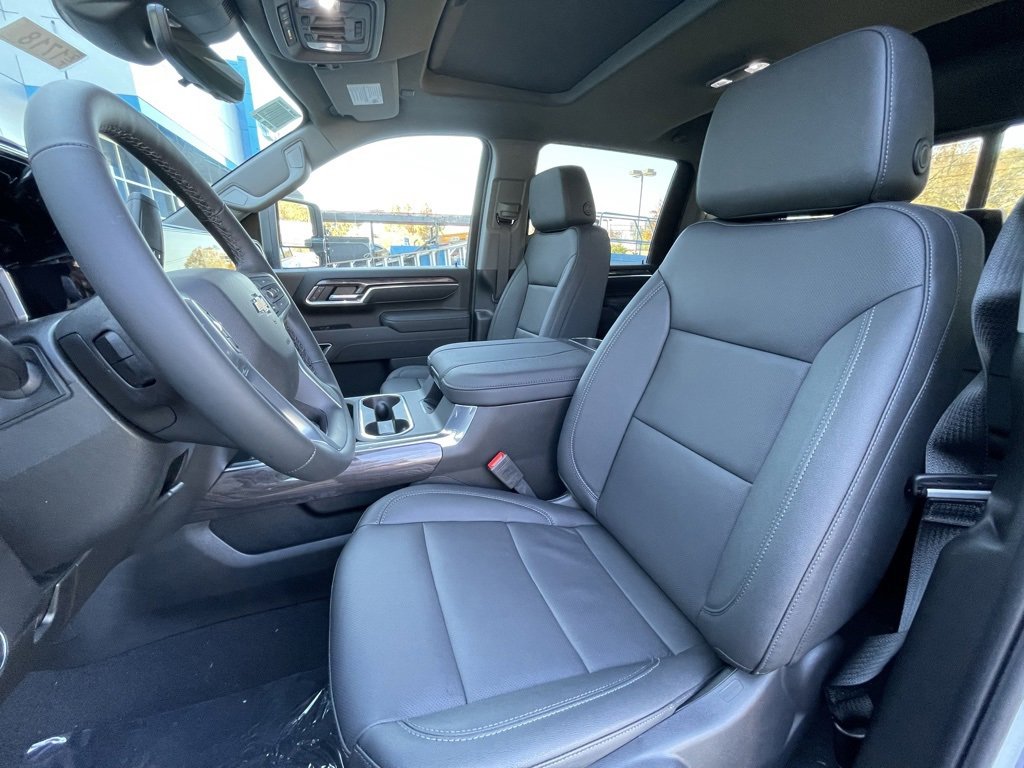 New 2026 Chevrolet Silverado 3500 LTZ w/ LTZ Convenience Package image 22