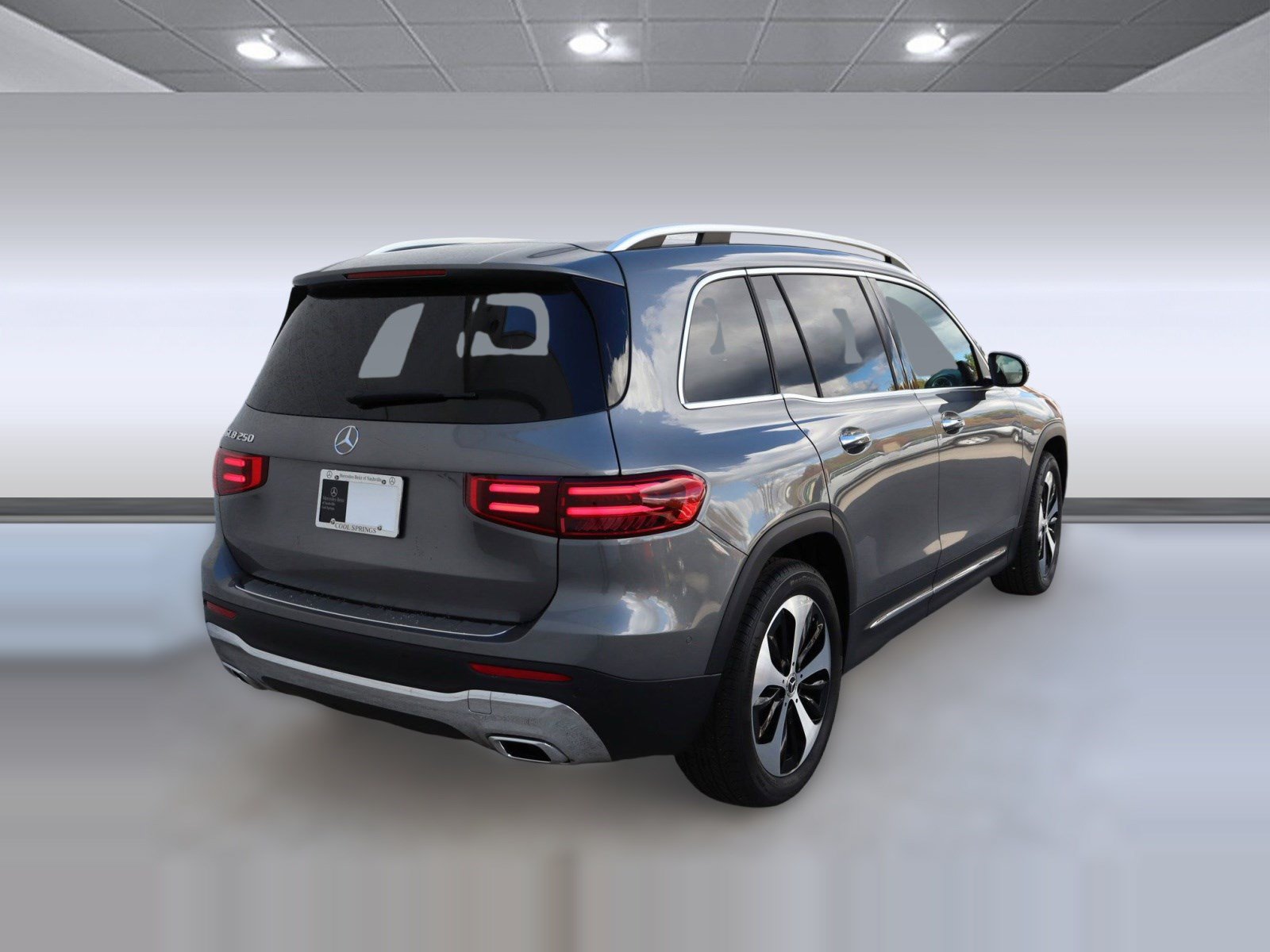Used 2025 Mercedes-Benz GLB 250 image 7