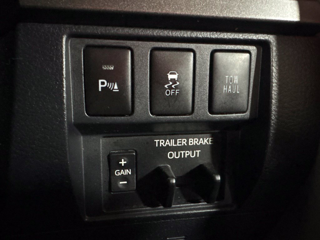 Used 2018 Toyota Tundra SR5 w/ TRD Sport Package AWD/4WD image 14