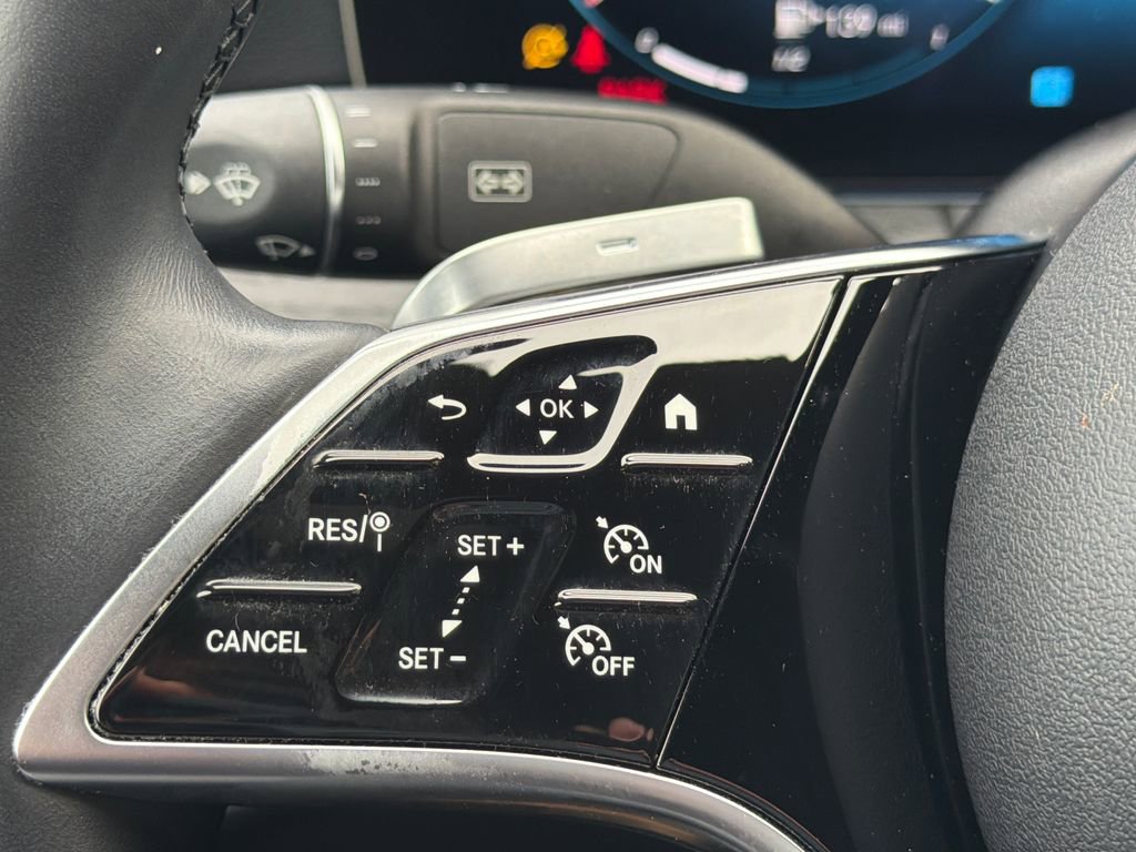 Used 2022 Mercedes-Benz E 350 Sedan image 16