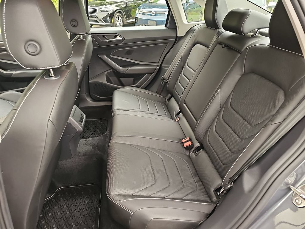 Used 2024 Volkswagen Jetta SEL FWD image 27