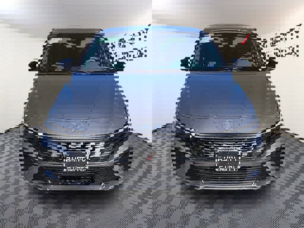 New 2026 Hyundai Elantra Sport image 2