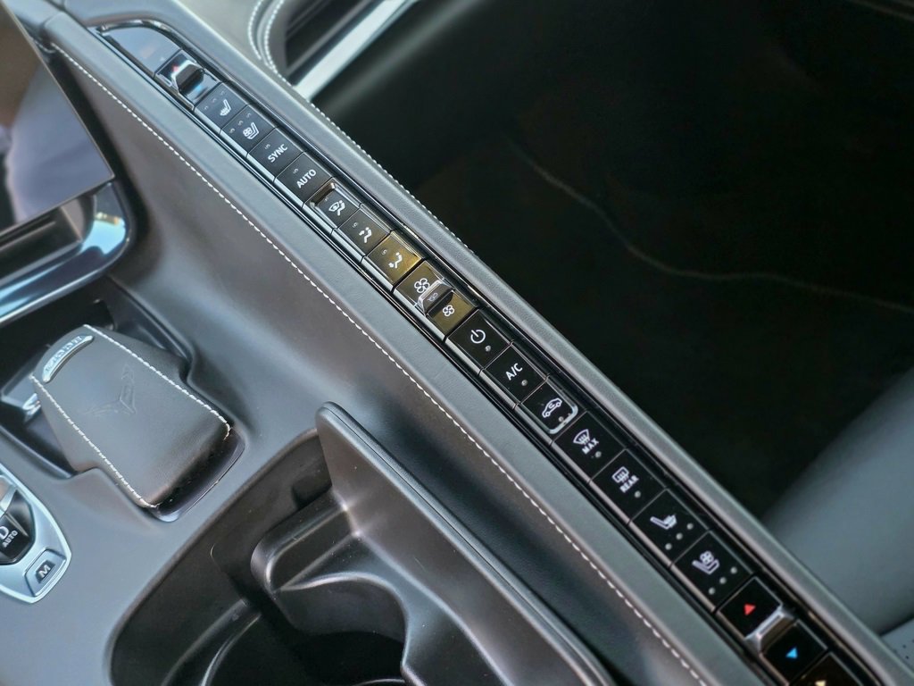 Used 2025 Chevrolet Corvette Z06 w/ Stealth Interior Trim Package image 19