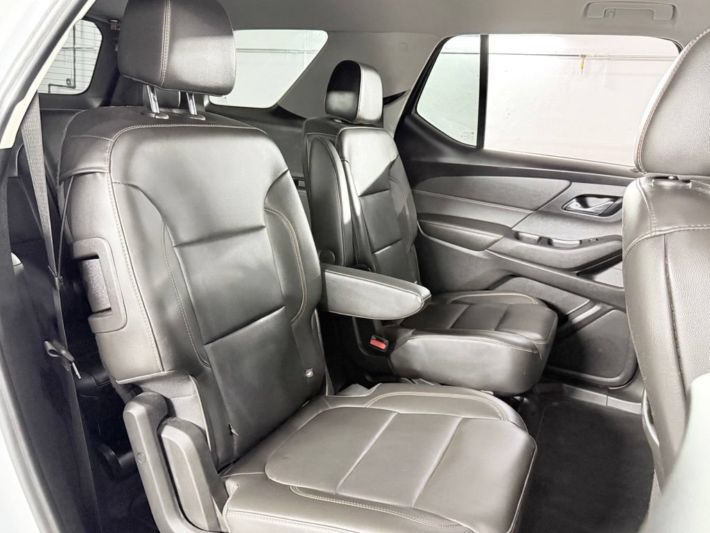 Used 2020 Chevrolet Traverse RS FWD image 24