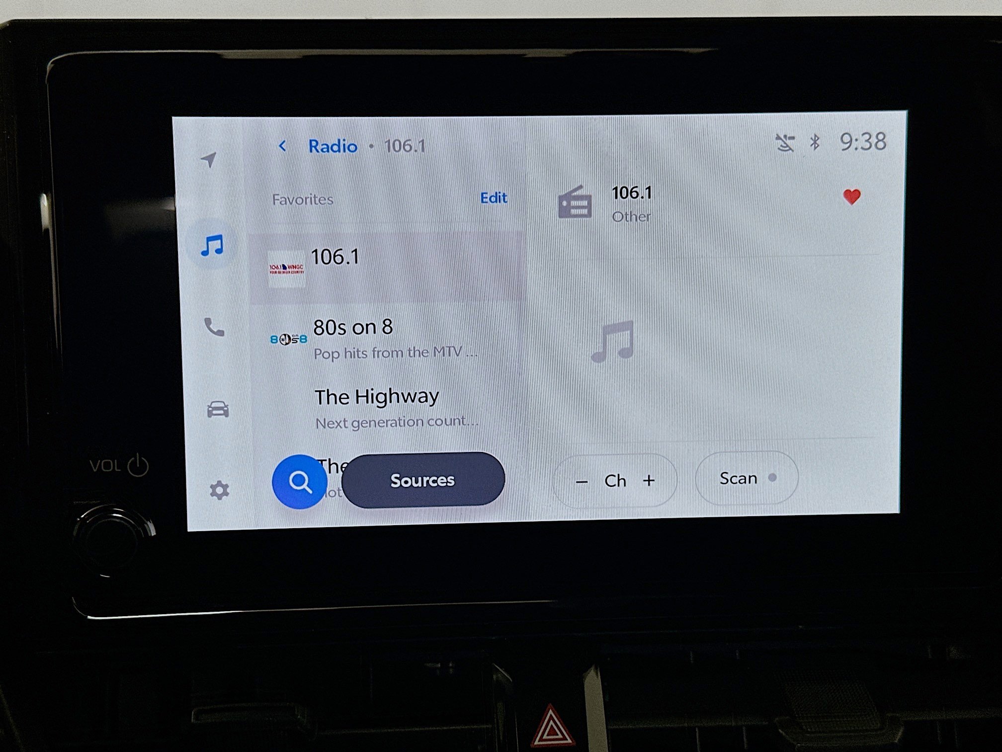 Used 2026 Toyota Corolla LE image 21