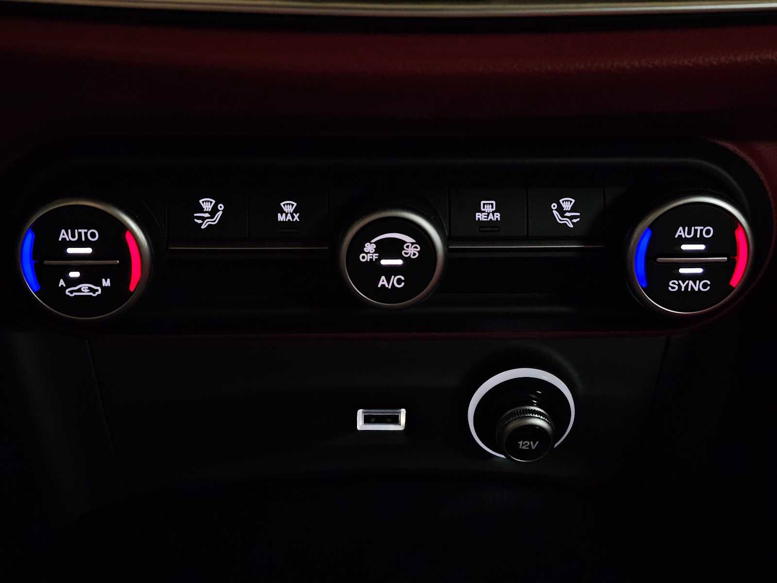 Used 2019 Alfa Romeo Stelvio image 31