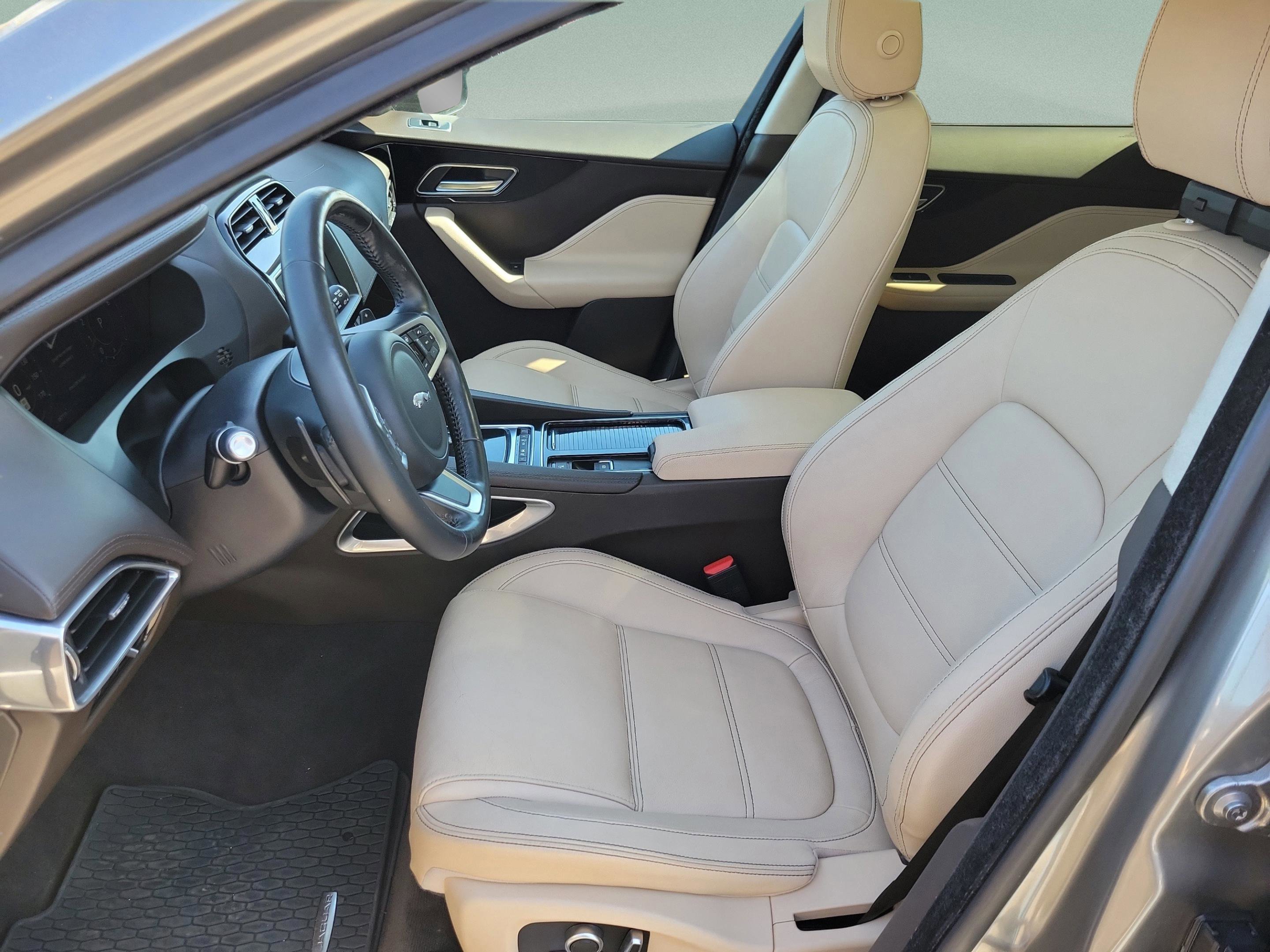 Used 2020 Jaguar F-PACE Prestige image 9