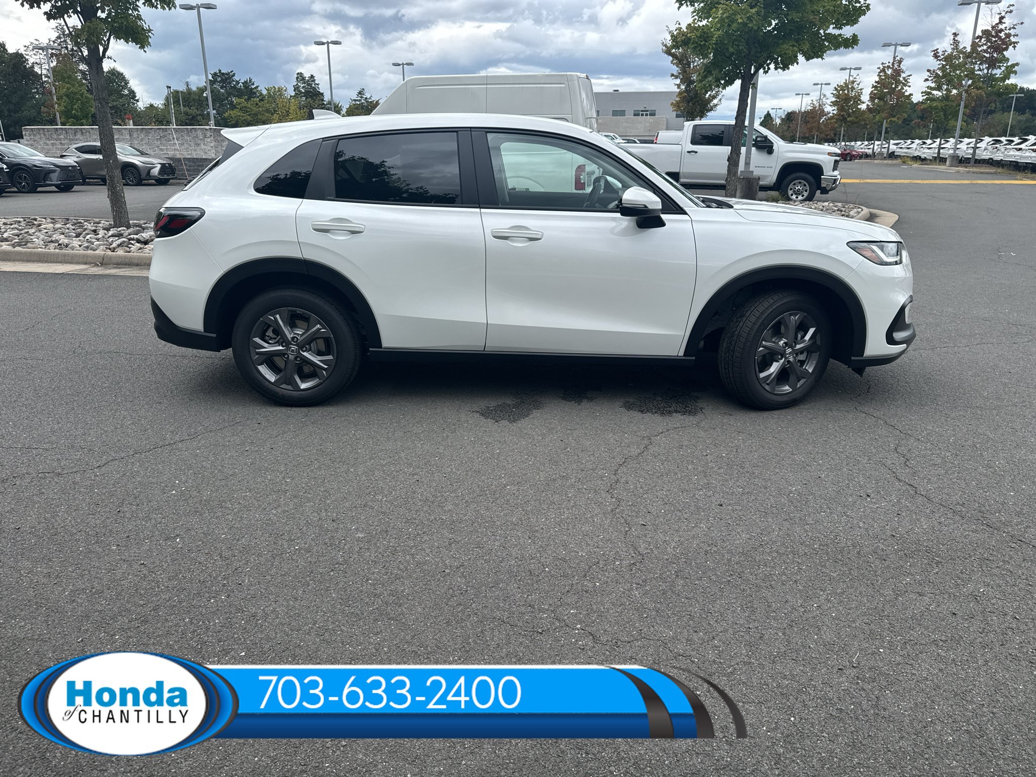 New 2027 Honda HR-V LX image 8